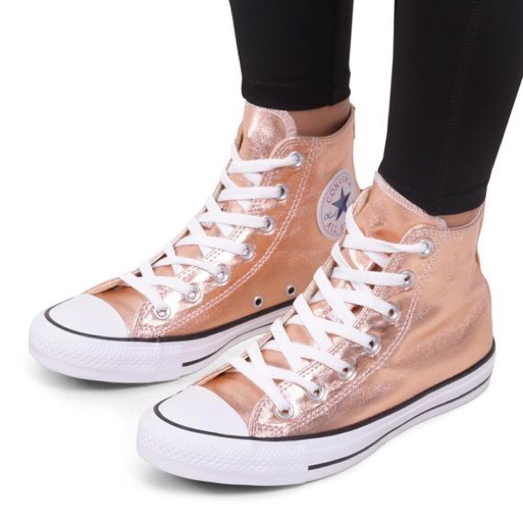 converse lift metallic